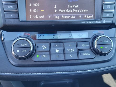 Used 2017 Toyota RAV4 XLE image 29