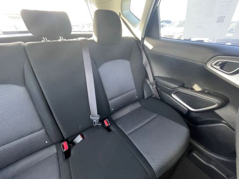 Used 2025 Kia Soul LX w/ LX Technology Package image 32