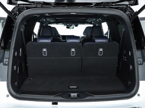 New 2026 INFINITI QX80 4WD image 30