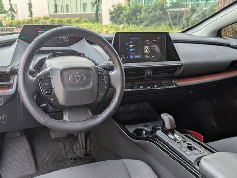 Certified 2025 Toyota Prius Plug-In Hybrid FWD image 10