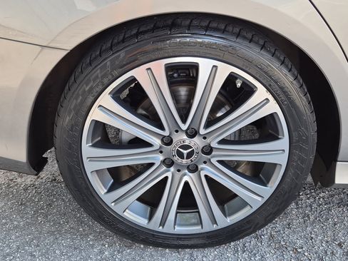 Used 2022 Mercedes-Benz E 350 E 350 w/ Driver Assistance Package image 9