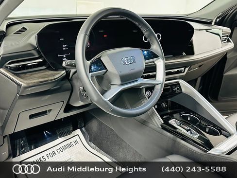 Certified 2025 Audi Q5 Premium AWD/4WD image 10