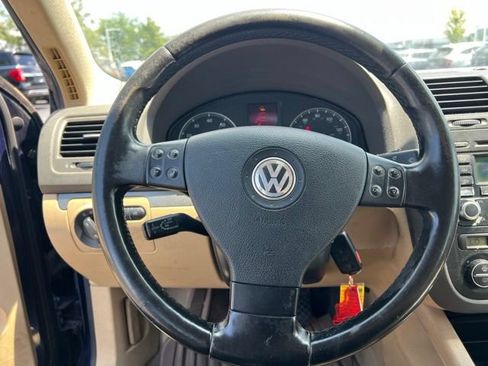 Used 2006 Volkswagen Jetta 2.5 FWD image 10