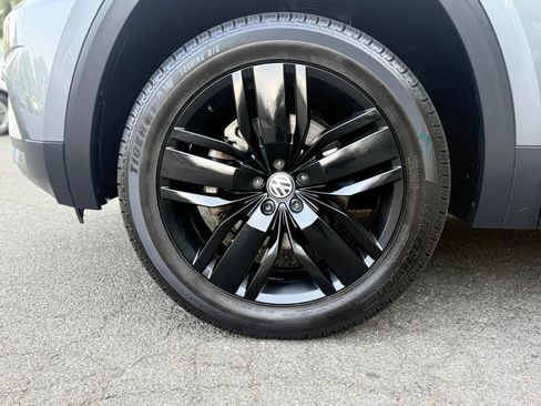 Used 2018 Volkswagen Atlas SEL FWD image 27