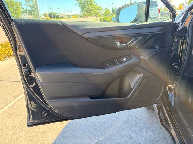 Used 2024 Subaru Outback Premium AWD/4WD image 11