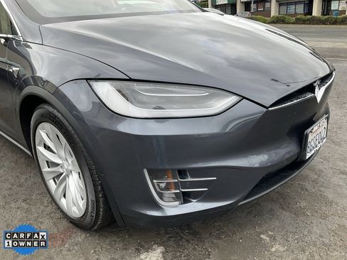 Used 2018 Tesla Model X 100D image 80