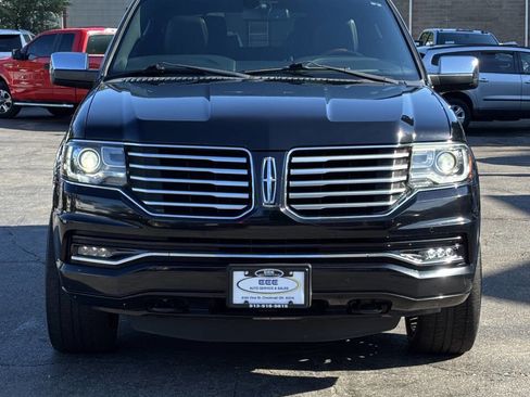 Used 2016 Lincoln Navigator L Reserve AWD/4WD image 3