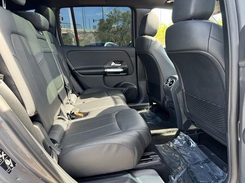 Certified 2022 Mercedes-Benz GLB 250 4MATIC w/ Premium Package Lite image 23
