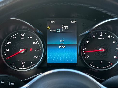 Used 2021 Mercedes-Benz GLC 300 GLC 300 image 23