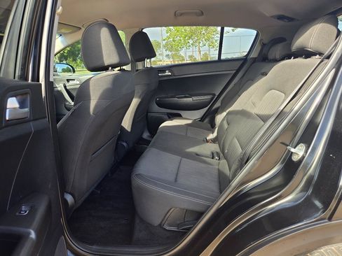 Used 2022 Kia Sportage LX FWD image 12