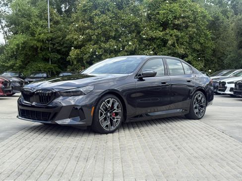 Certified 2026 BMW i5 eDrive40 w/ M Sport Package RWD image 2
