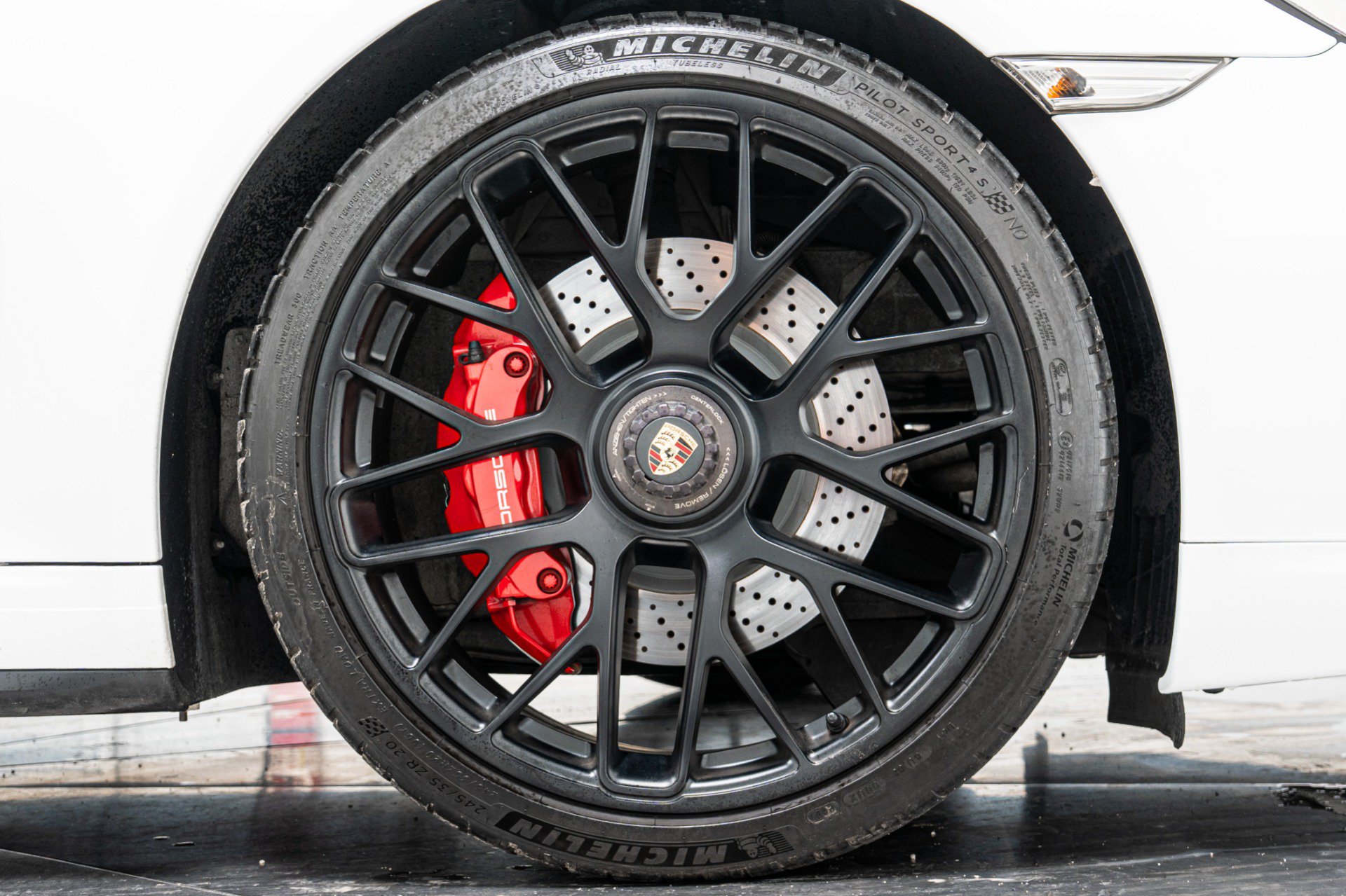 Used 2015 Porsche 911 Carrera GTS RWD image 47