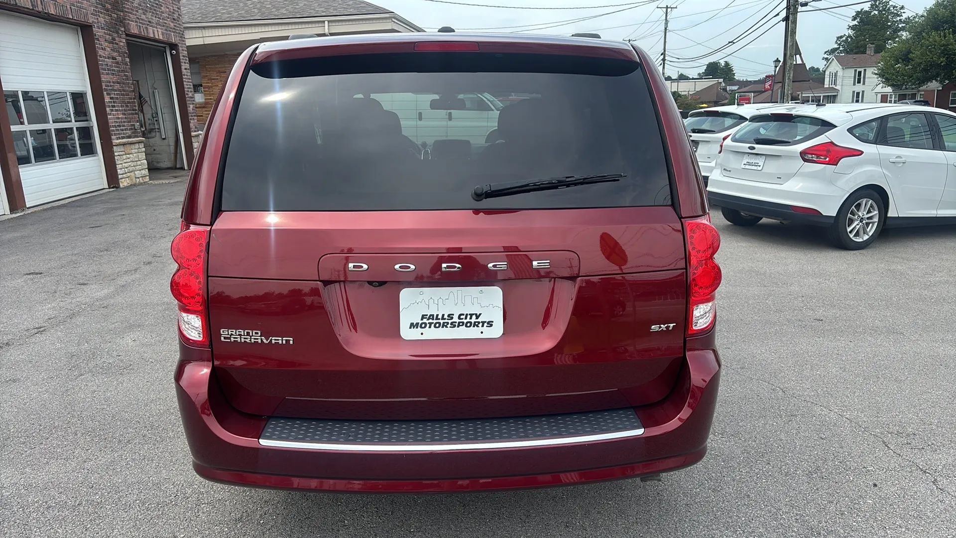 Used 2020 Dodge Grand Caravan SXT FWD image 12