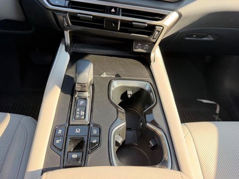 Used 2024 Lexus RX 350 Premium w/ Convenience Package AWD/4WD image 18