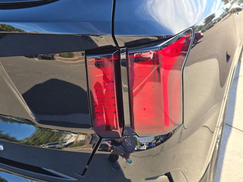 Certified 2022 Kia Sorento S image 11