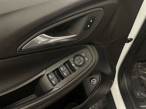 Used 2024 Buick Encore GX Preferred w/ Comfort Package image 16