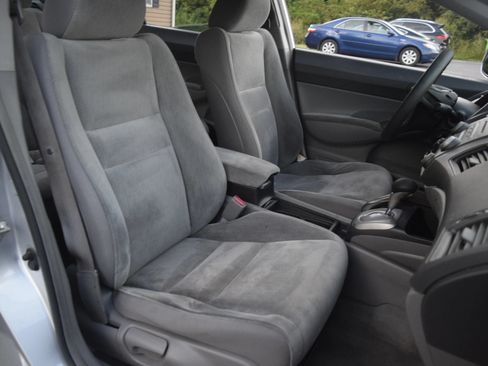 Used 2011 Honda Civic LX image 8