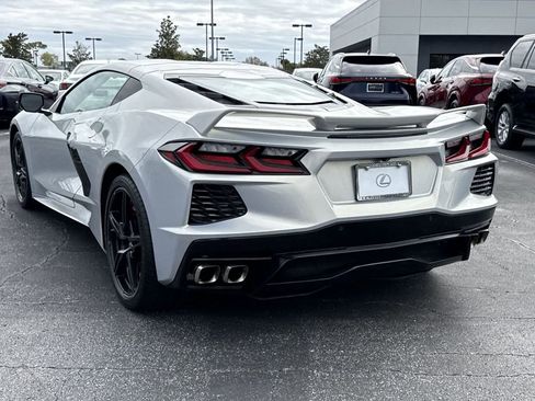 Used 2021 Chevrolet Corvette Stingray Coupe w/ Z51 Performance Package RWD image 10