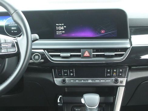 Used 2024 Kia Seltos S image 16