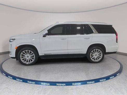 Used 2023 Cadillac Escalade Premium Luxury RWD image 9