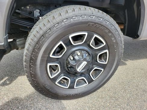 Used 2026 Ford F250 Platinum AWD/4WD image 6