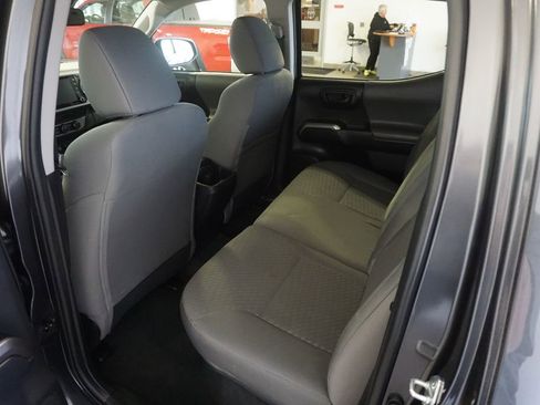 Certified 2023 Toyota Tacoma SR5 AWD/4WD image 20