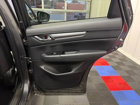 Used 2019 MAZDA CX-5 Touring FWD image 20