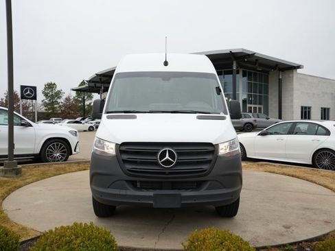 Certified 2024 Mercedes-Benz Sprinter 2500 image 2