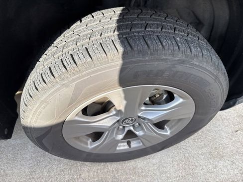 Used 2024 Toyota RAV4 XLE image 10