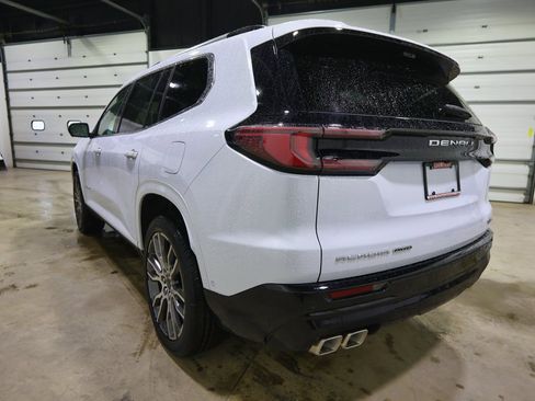 New 2026 GMC Acadia Denali Ultimate w/ LPO, Floor Liner Package image 30