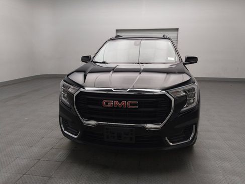 Used 2024 GMC Terrain SLE w/ Driver Convenience Package FWD image 15
