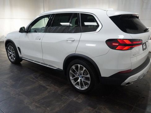 Used 2024 BMW X5 xDrive50e image 7