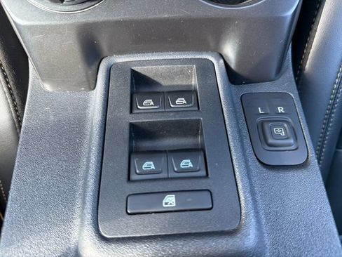 Used 2025 Ford Bronco Badlands AWD/4WD image 25