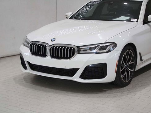 Certified 2022 BMW 530i w/ M Sport Package image 2