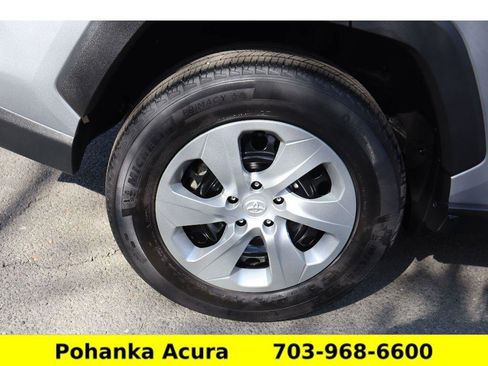 Used 2021 Toyota RAV4 LE image 28