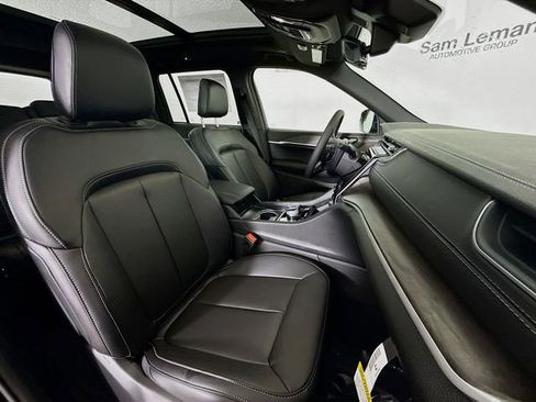 New 2025 Jeep Grand Cherokee Limited image 28