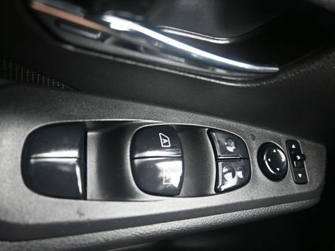 Used 2023 Nissan Kicks SV FWD image 25