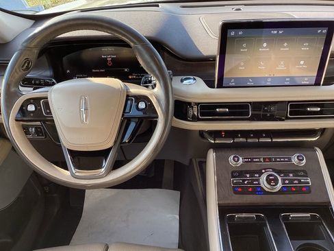 Used 2020 Lincoln Aviator Reserve w/ Equipment Group 202A AWD/4WD image 23