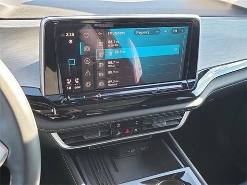 New 2026 Volkswagen Atlas Cross Sport SE image 11