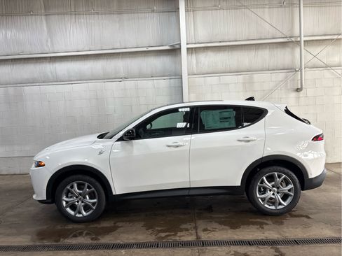 New 2025 Dodge Hornet GT Plus image 4