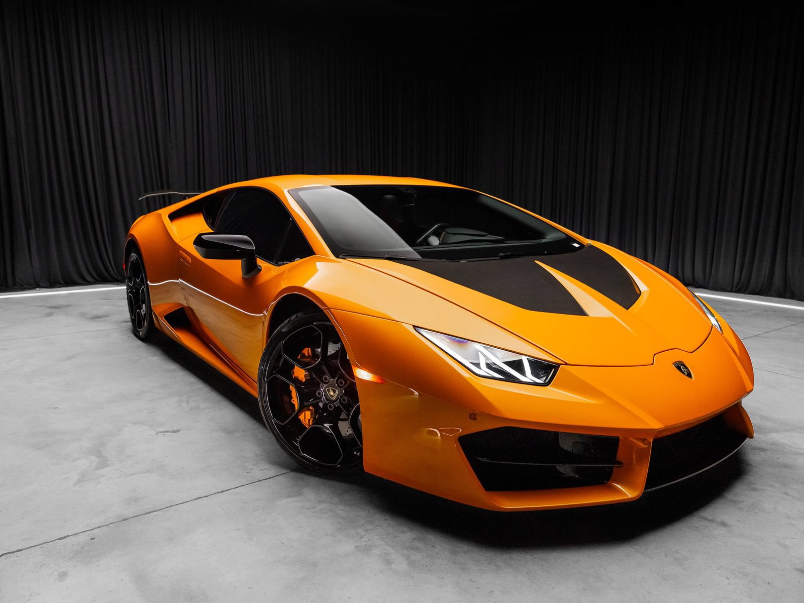 Used 2018 Lamborghini Huracan LP 580-2 RWD image 10