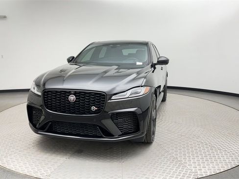 Used 2023 Jaguar F-PACE SVR image 7