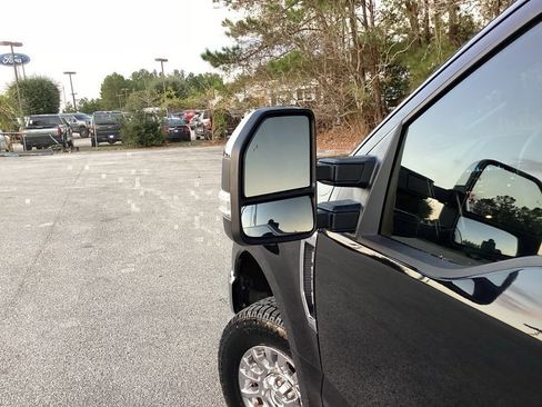 Used 2021 Ford F250 XLT w/ XLT Premium Package image 18