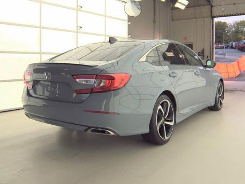 Used 2021 Honda Accord Sport image 4