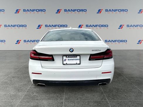 Used 2021 BMW 530e w/ Parking Assistance Package RWD image 4