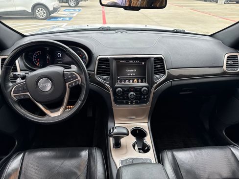 Used 2015 Jeep Grand Cherokee Overland w/ Advanced Technology Group image 12