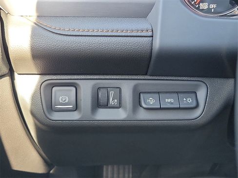 Used 2023 GMC Acadia AT4 w/ Technology Package image 15