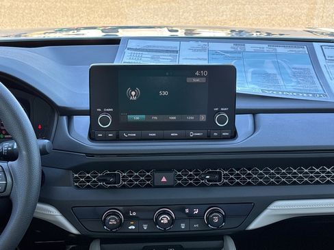 New 2025 Honda Accord LX image 4