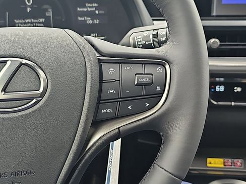 New 2026 Lexus UX 300h AWD image 18