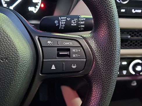 Used 2023 Honda HR-V LX image 21